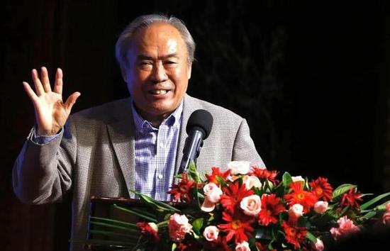 直男体育生
